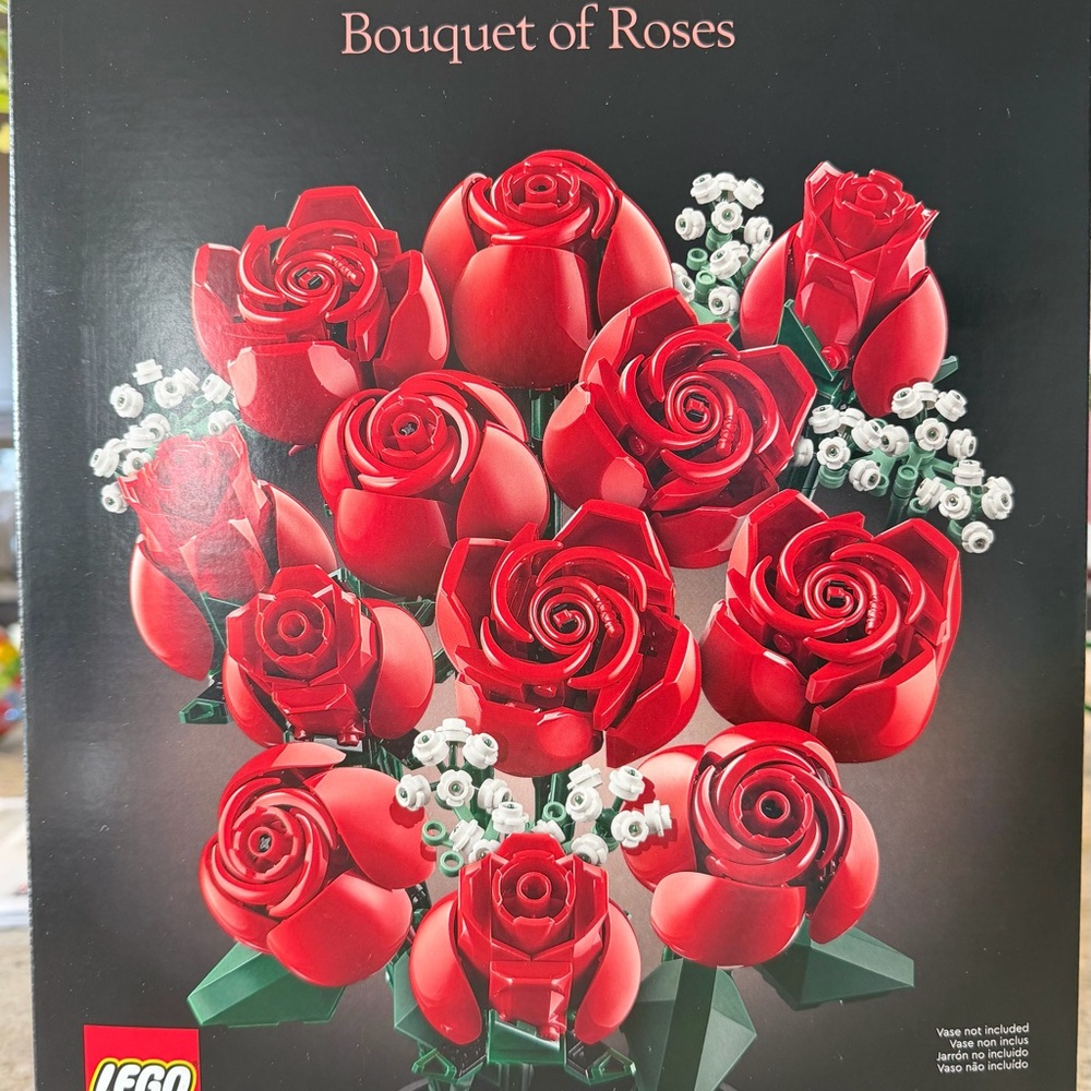 LEGO Vibrant Red Rose Floral Sculpture